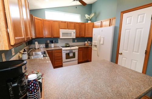 Highlands House | 5 Bedroom Lincoln Home 10 Minutes from Downtown