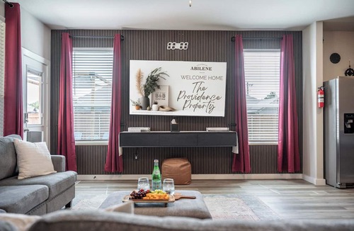 Abilene House | 5-Bedroom Themed Retreat - The Providence