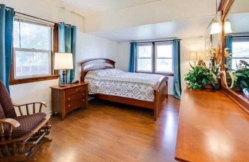 Torrington House | 5 bedroom Torrington home,sleep 8, 2 fireplaces