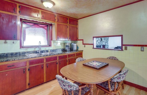 Twin Lakes House | 5 Mi to Dtwn Denver: Pet-Friendly Home w/Patio