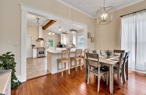 Austin Ave. House | 5 Min. From Magnolia Silos and Newly Updated!