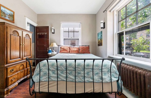 Capitol Hill Condo | 52 m² Condo ∙ 2 bedrooms ∙ 4 guests