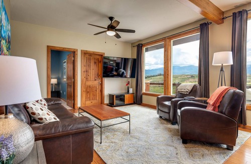 Tabernash House | 5BR House on Lake w/Paddle Boards & Hot Tub