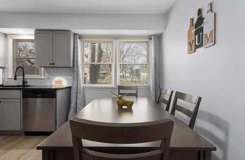 Shawnee House | 5Kings Arcade Sleeps10 PetsOK,Close to Attractions