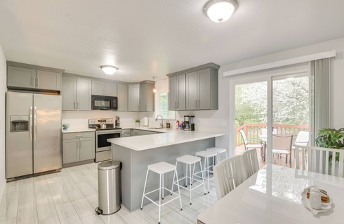 South Beacon Hill House | 6 Mi to Lumen Field: Family-Friendly Seattle Stay!