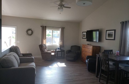 Whitewood House | 6 miles from Sturgis Peaceful newer home sleeps 10 and double car garage parking