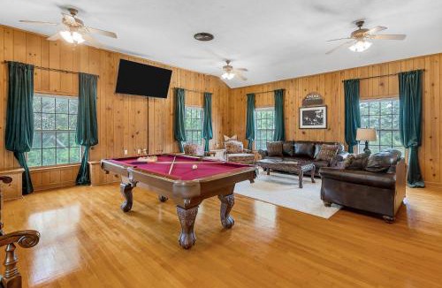 Fort Smith House | 6 Private Suites! Game Room, Living Room-The Beland Mansion