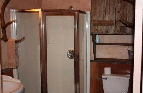 Tarpley House | 7 Canyons Ranch Lodge Suite 2 Home