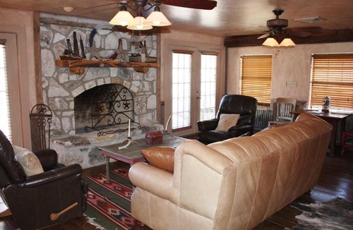 Tarpley House | 7 Canyons Ranch Lodge Suite 6 Home