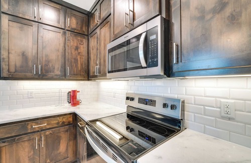 San Angelo House | 7 Mi to AFB: Modern 2-Unit Combo in San Angelo