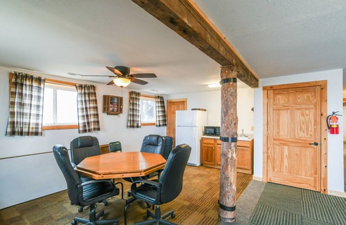 Union County House | 7 Mi to Afton Lake: ‘The Barn’ Secluded Retreat