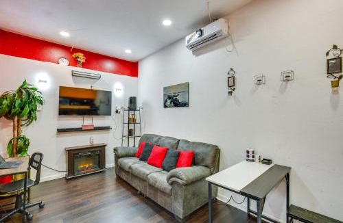 Dallas Apartment | 7 Mi to Downtown Dallas: WFH-Friendly Studio