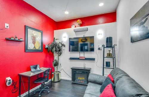 Dallas Apartment | 7 Mi to Downtown Dallas: WFH-Friendly Studio