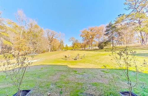 Arp House | 75-acre barn with Ping-Pong, firepit, screened porch, & optional golf cart