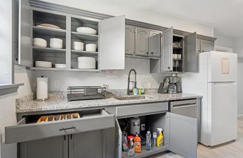 Midwest City House | 7BR Home 7 mins Rose State, Sleeps 16 #EC
