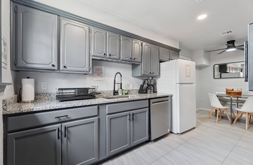 Midwest City House | 7BR Midwest City home 7 mins from Rose State, 12 from Tinker AFB. Sleeps 16. #EC