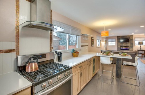 Bear Valley Apartment | 9 Mi to Dtwn: Quiet South Denver Apartment
