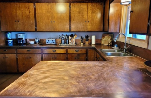 Winthrop House | A Bend in the River Lodge-Sleeps 30, Dog Friendly, Close to Winthrop!