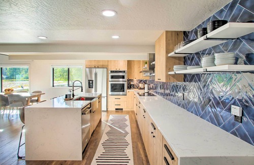 Twin Lakes House | A Contemporary Dream: Lakefront Rathdrum Oasis!