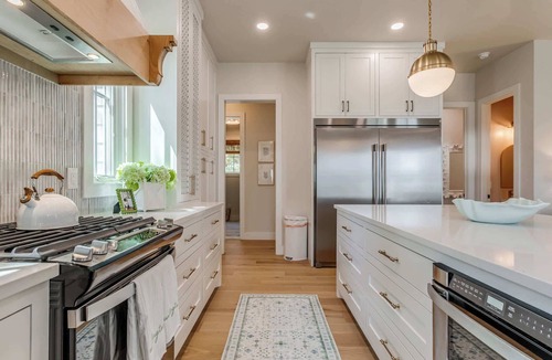 Eufaula House | A Dreamy Coastal Cottage! Wellington by the Lake