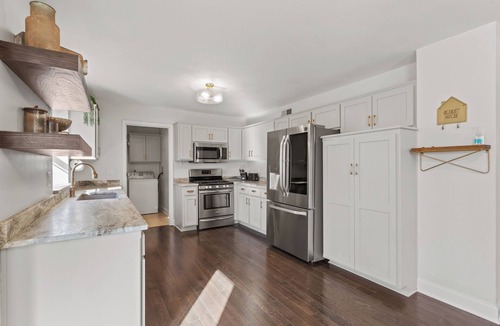 Gashland House | A Home away from home - family friendly, central