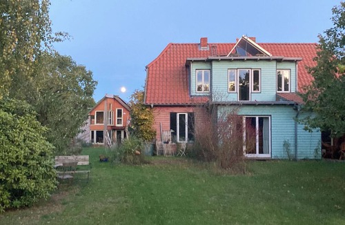 Hitzacker House | A Light-Filled Clay House in the Elbe River Valley