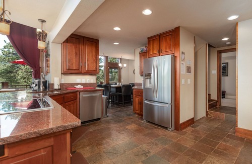 Estes Park House | A Lodge Feel in a Beautiful Private Home - EP Reg#3041