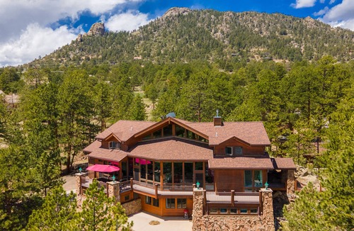 Estes Park House | A Lodge Feel in a Beautiful Private Home - EP Reg#3041