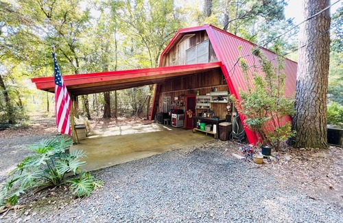 Negreet House | A lovely, relaxing retreat after a great day of hunting, fishing or just playing