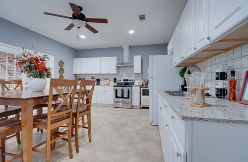 Park Forest - LA North House | A Place to Remember - Corondo Drive