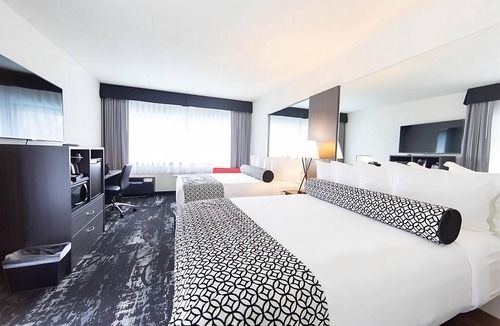 Riverside Hotel | A Place You'll Surely Enjoy! 2 Relaxing Units, Pet-friendly!