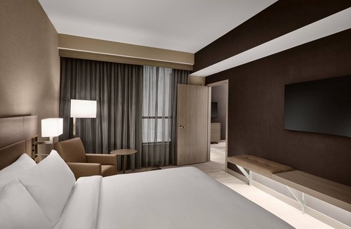 Financial District Hotel | AC Hotel by Marriott Kansas City Downtown