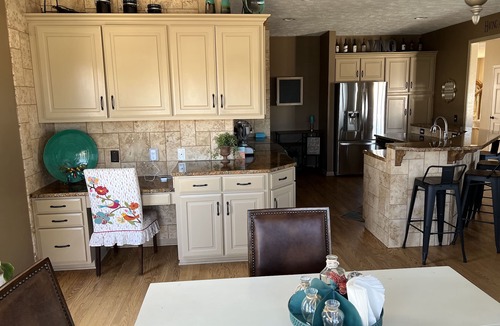 Papillion House | 🌟ACTIVE FAMILIES DREAM🌟hot-tub, b-ball, sauna, fire-pit, trampoline + game room!