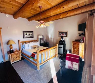 Artesia Hotel | Adobe Rose Boutique Inn