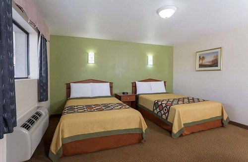 Austin Ave. Hotel | Affordable Stay in Waco Near Popular Event Venues