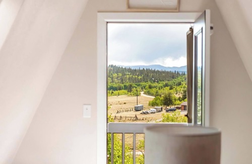 Stagetop Cabin | AFramed View - Quiet Vibes near Tarryall Reservoir