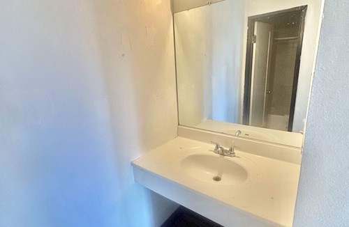 Trumbull Village Hotel | Albuquerque lnn