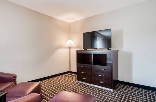 Park Central Hotel | Alexis Hotel & Banquets Dallas Park Central Galleria