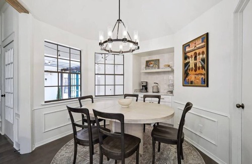 Allen House | Allen Abode - 4 Bedrm. Pool, Fire Pit , Charm