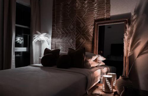 Old East Dallas Apartment | Alluring Studio - DT - DeepEllum - LowerGreenville