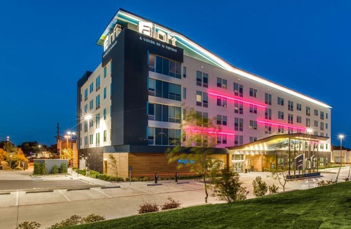 North Arlington Hotel | Aloft by Marriott Dallas Arlington Entertainment District