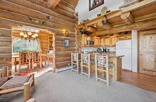 Placerville Cabin | Alpenglow Cabin – Rustic Mountain Retreat