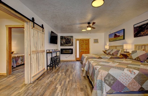 Cascade Hotel | Alpine Lodge and RV