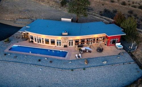 Chelan House | Alpine Luxury Chelan Vacation Rentals