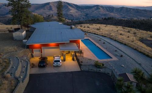 Chelan House | Alpine Luxury Chelan Vacation Rentals