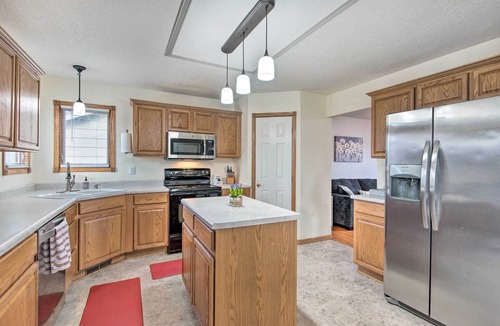 Altoona House | Altoona Home 11 Mi to Downtown Des Moines