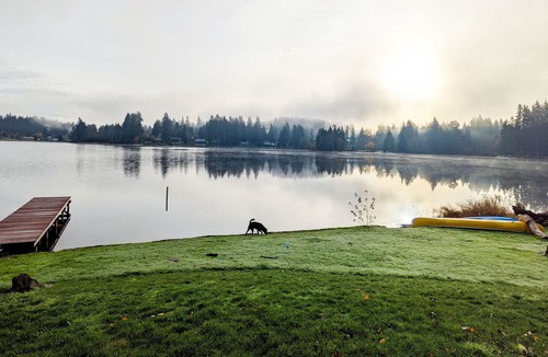 Clinton Apartment | Amazing Lake-Level Ground Floor Apartment Sleeps 6