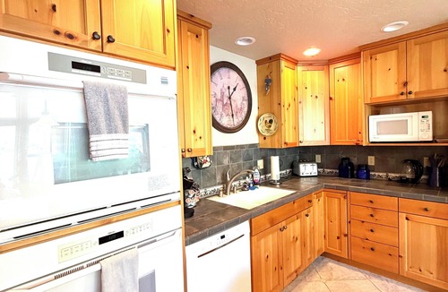 Port Angeles House | Amazing Lakefront home on Lake Sutherland, WA