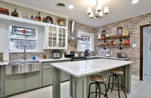 Elmwood Area House | Amazing outdoor deck & kitchen, large home, central to all of Abilene!
