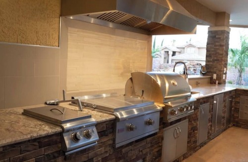 Biggs Field Cottage | Amazing Pool House with Pool, Spa and Outdoor Kitchen